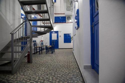 f2f4cffc-24ec-4cee-b3e2-1d6bad87cea0